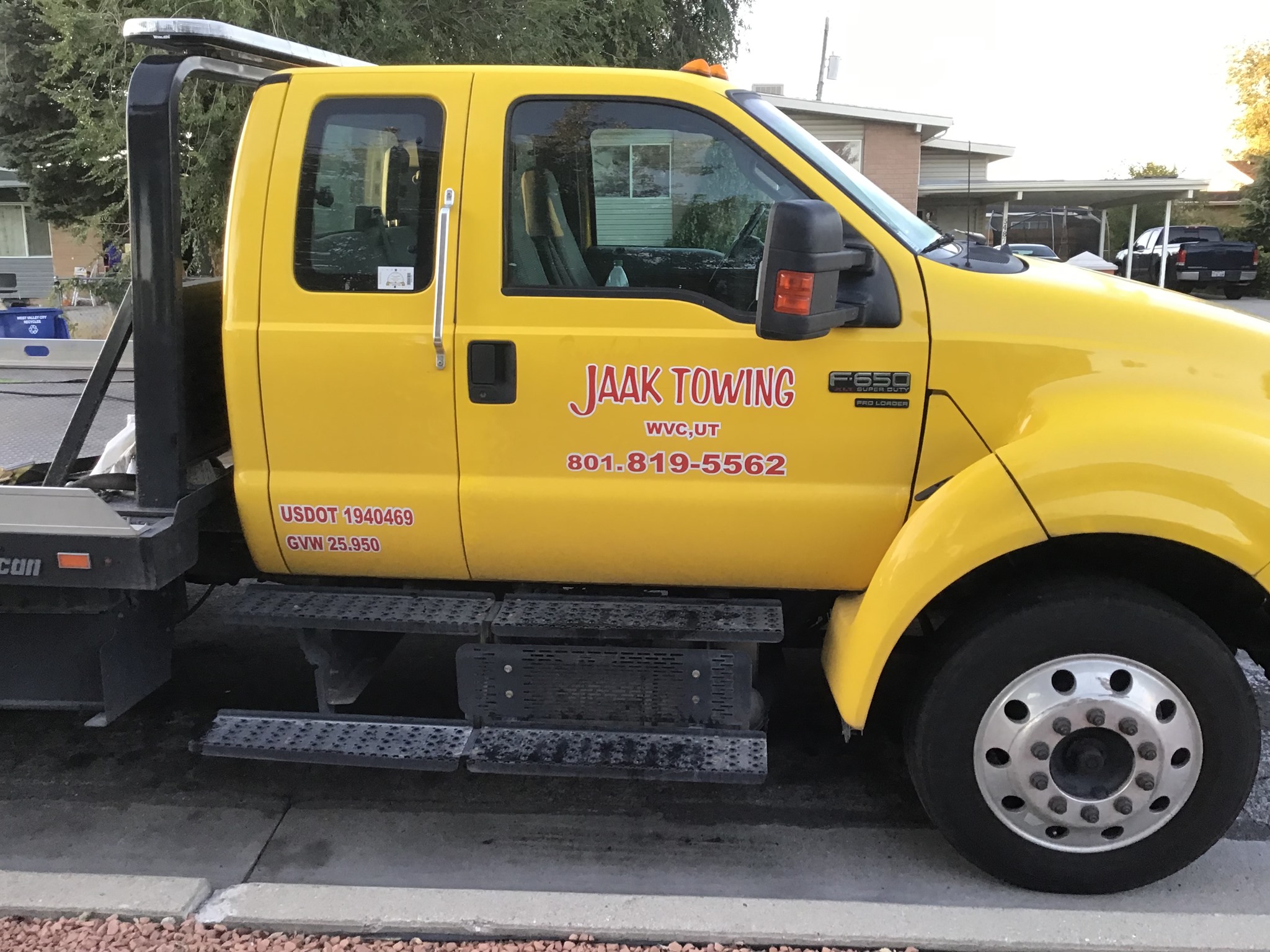 Jaak Towing logo